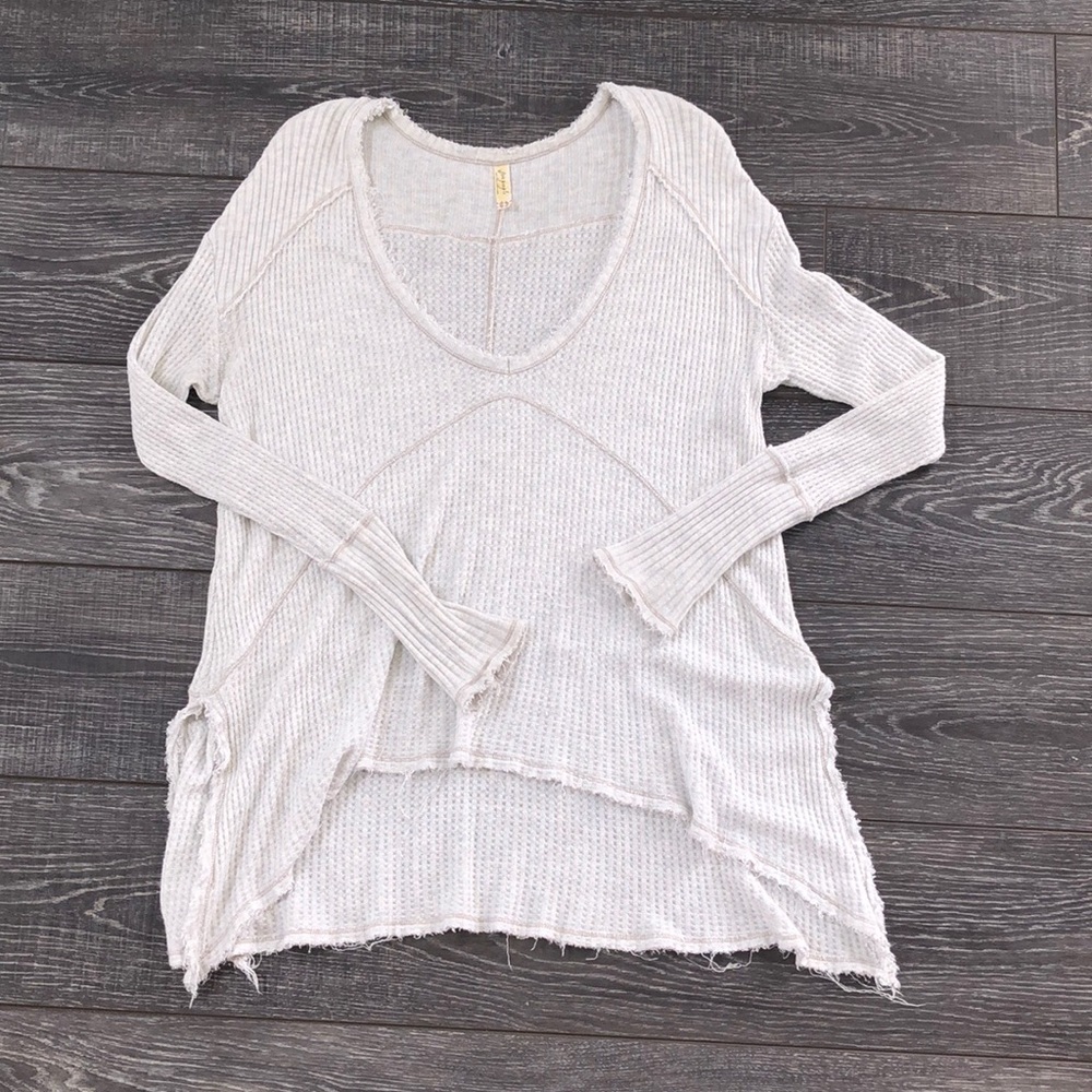 LIKE NEW FREE PEOPLE LONG SLEEVE TOP SIZE XSMALL